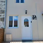 La Tourterelle En Auvergne Holiday home Champs (Auvergne)