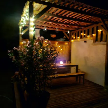 Dom wakacyjny La Tourterelle En Auvergne Champs (Auvergne)