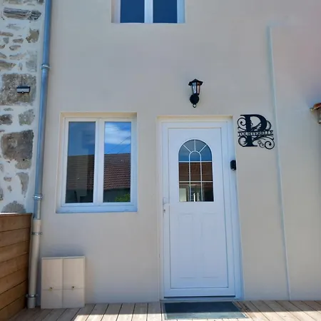 La Tourterelle En Auvergne Dom wakacyjny Champs (Auvergne)